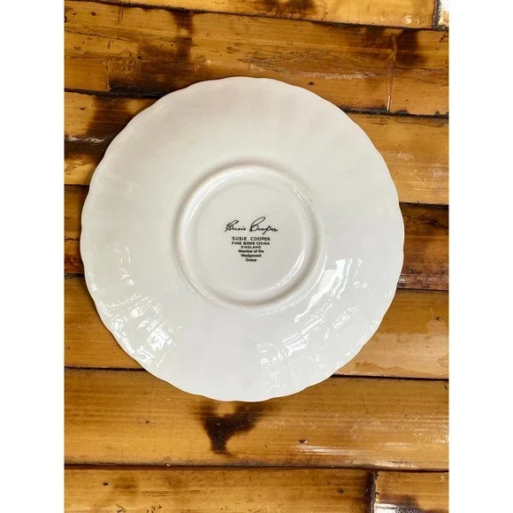 Susan Cooper Wedgewood Plate White Flute Floral Bouquet Replacement Saucer - Picture 4 of 5